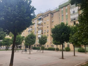 barriada de pino montano sevilla una imagen de una de las fachadas tradicionales del barrio ofrecida por inmobiliaria en pino montano